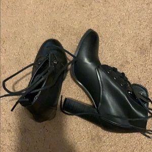 Cute black boots